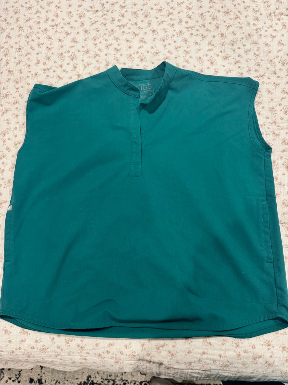 Figs Hunter Green Women's Scrub Top